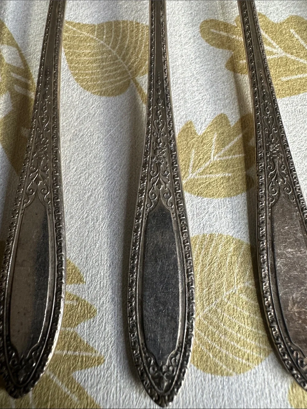 Oneida LTD set five